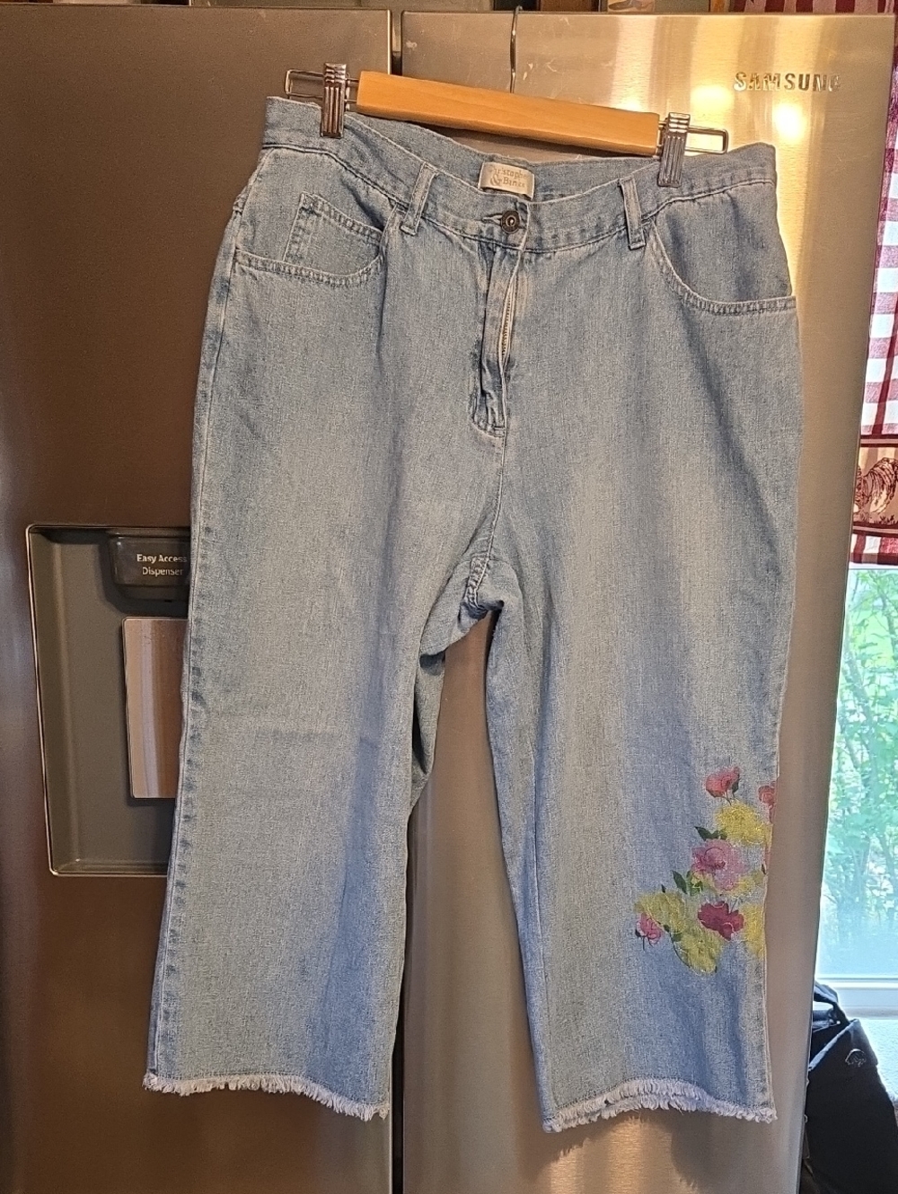 Light Blue Women's Embroidered Crop Jeans, Size 12